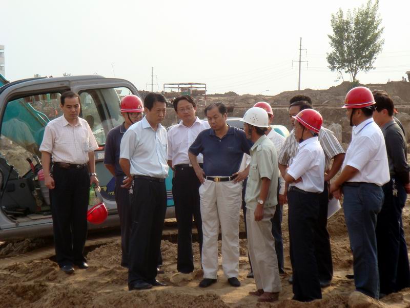 市政府副秘书长宋占良同志到菏泽大剧院检查指导工作