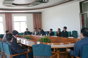 伸出援助之手，奉献无私爱心